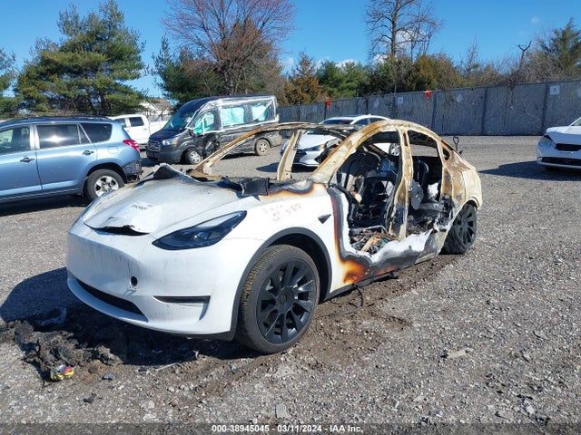 7SAYGAEE0PF591258 Tesla Model Y