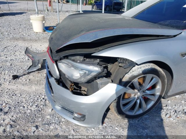 5YJSA1H16EFP36085 Tesla Model S P85