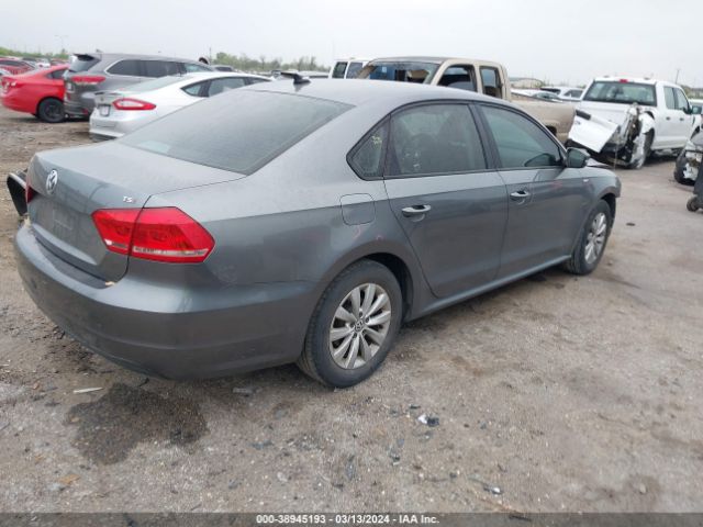 1VWAT7A30FC058661 Volkswagen Passat 1.8t Wolfsburg Edition