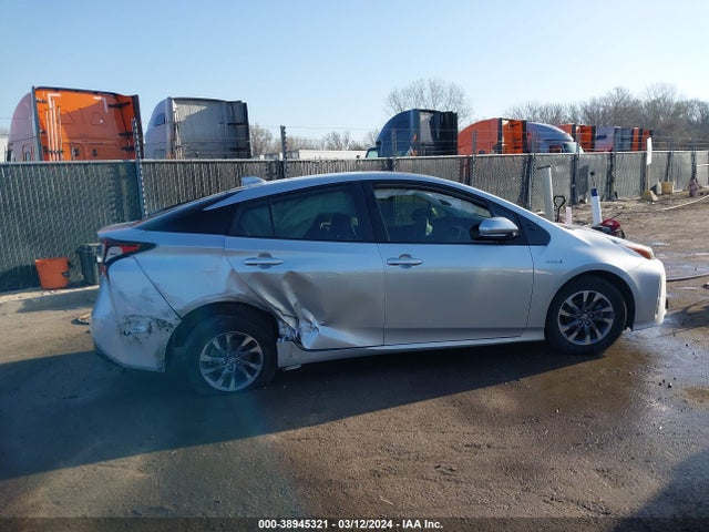 Toyota PRIUS XLE 2022 JTDKAMFU2N3187433 Image 13