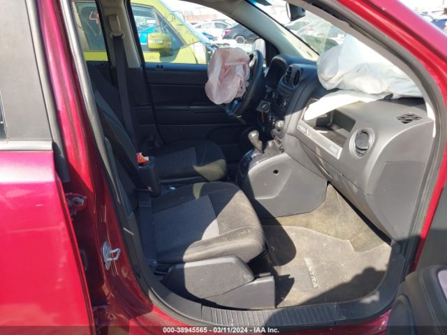 1C4NJDBB2GD686179 Jeep Compass Sport