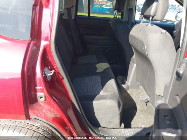 1C4NJDBB2GD686179 Jeep Compass Sport