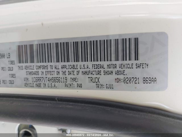 1C6RR7VT4HS656119 RAM 1500 Laramie  4x4 6'4 Box