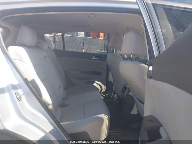 KIA Sportage Lx 2017 KNDPMCAC4H7055888 Image 8