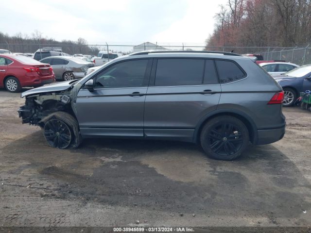 3VV8B7AX8NM111032 Volkswagen Tiguan 2.0t Se R-line Black
