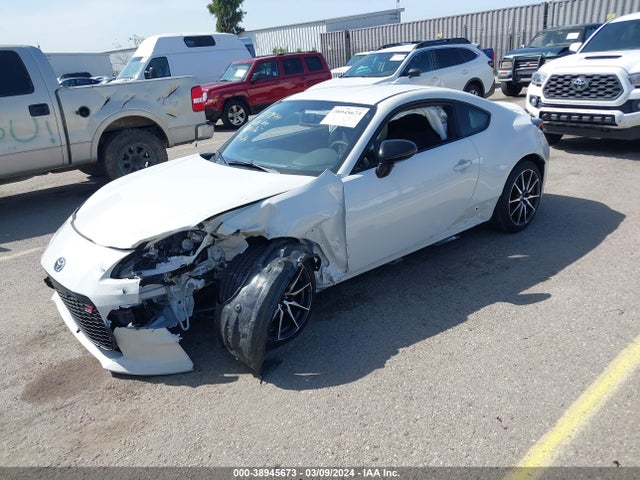 Toyota GR86 2023 JF1ZNBB11P9765580 Image 2