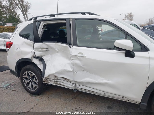 Subaru Forester Premium 2022 JF2SKAEC3NH403508 Image 6