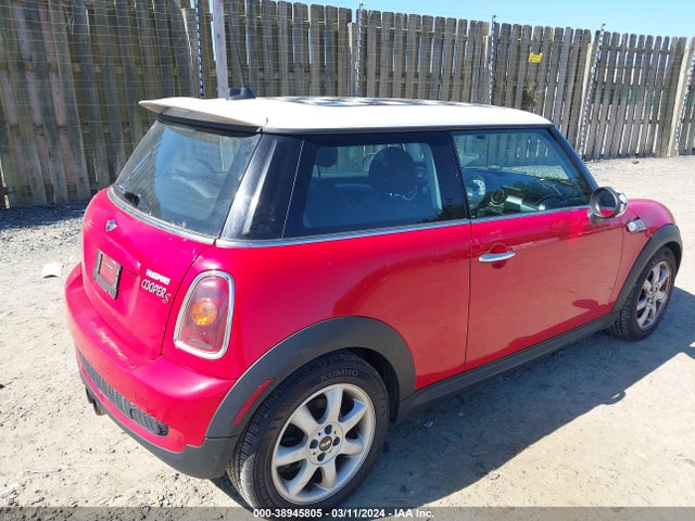 2010 MINI COOPER S WMWMF7C56ATX42707 Photo 3