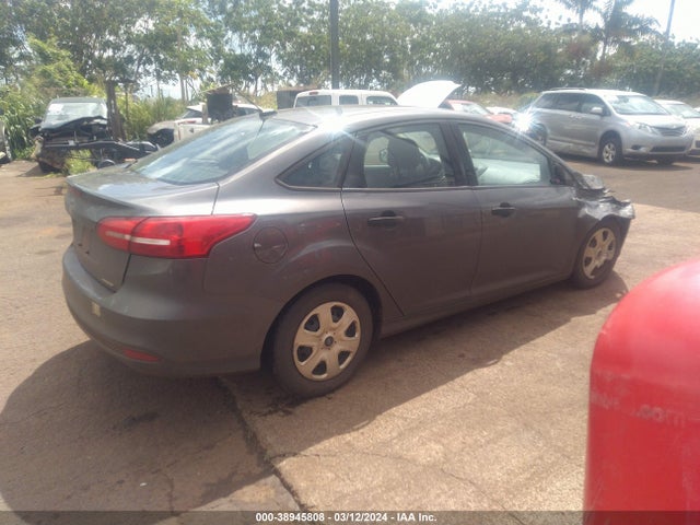 Ford FOCUS S 2015 1FADP3E23FL211330 Image 4