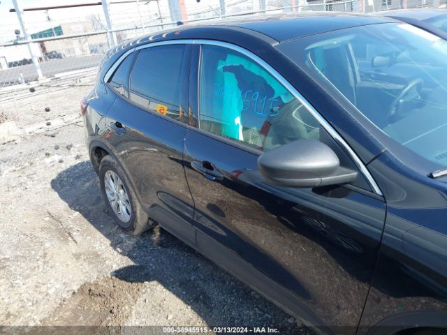 1FMCU9GN3PUB40923 Ford Escape Active