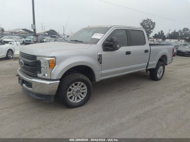 Ford F-250 Xlt 2017 1FT7W2B65HEC10392 Image 2
