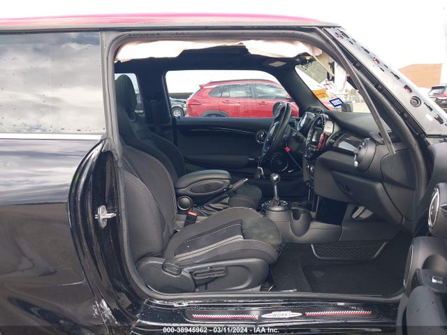 2017 MINI HARDTOP WMWXM9C38H2F66016 Photo 4