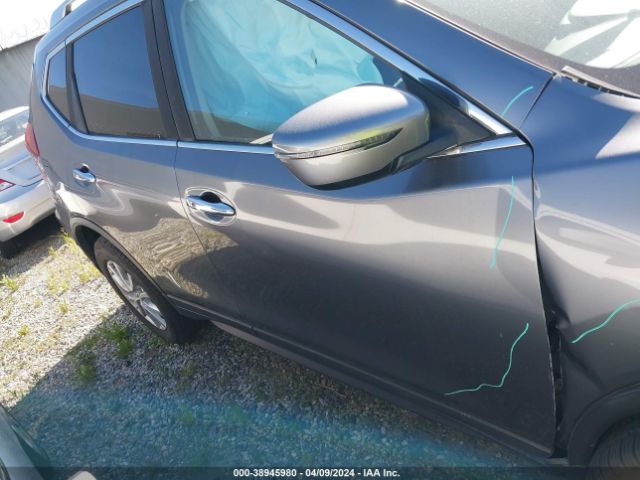 KNMAT2MV6JP593854 Nissan ROGUE SV
