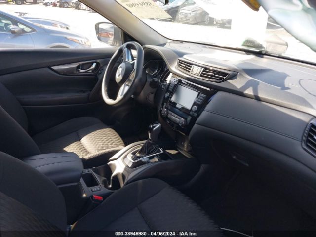 KNMAT2MV6JP593854 Nissan ROGUE SV