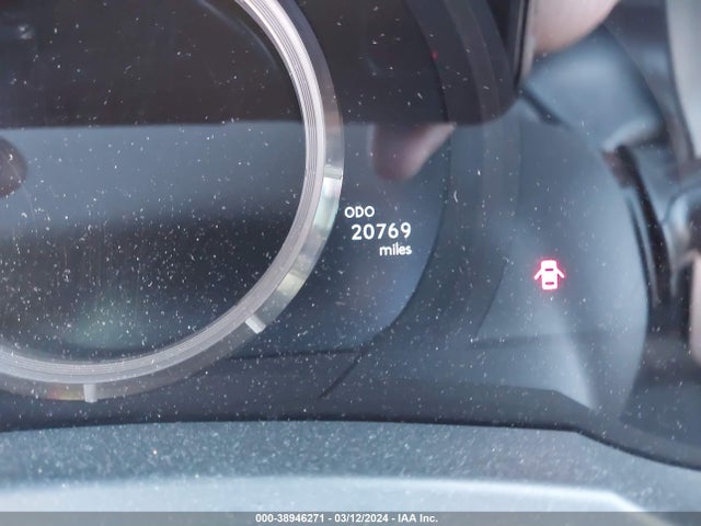 Lexus IS 200T 2017 JTHBA1D24H5057046 Image 16