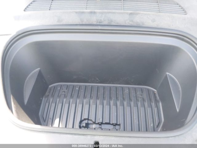 2021 TESLA MODEL Y 5YJYGDEE1MF078093 Photo 9