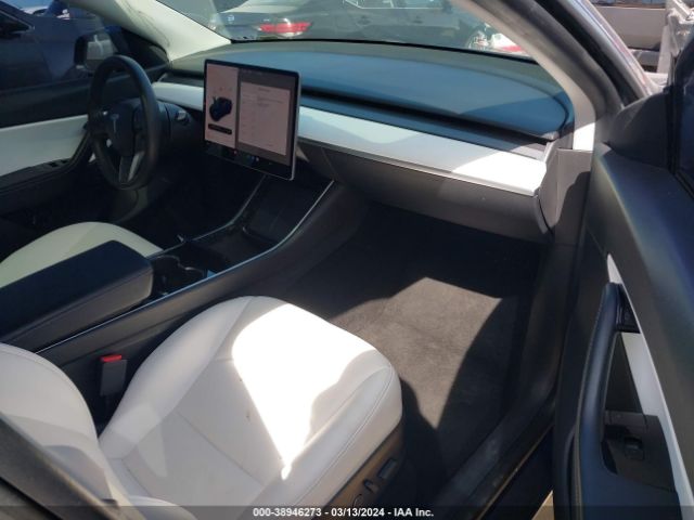 2021 TESLA MODEL Y 5YJYGDEE1MF078093 Photo 4