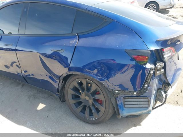 2021 TESLA MODEL Y 5YJYGDEE1MF078093 Photo 5