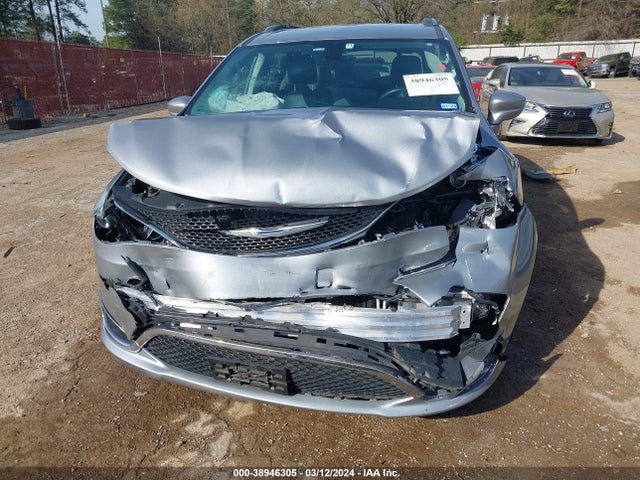 Chrysler Pacifica Touring L 2018 2C4RC1BG1JR142427 Image 12