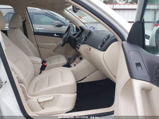 WVGAV7AX4HK022587 Volkswagen Tiguan 2.0t/2.0t S