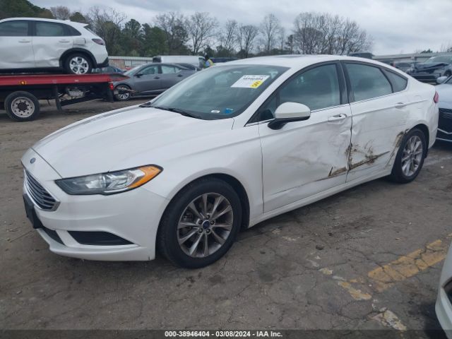 3FA6P0HD1HR107198 Ford FUSION SE