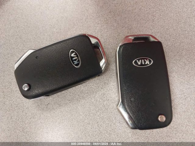 KNDEUCAA9M7120699 KIA SELTOS S