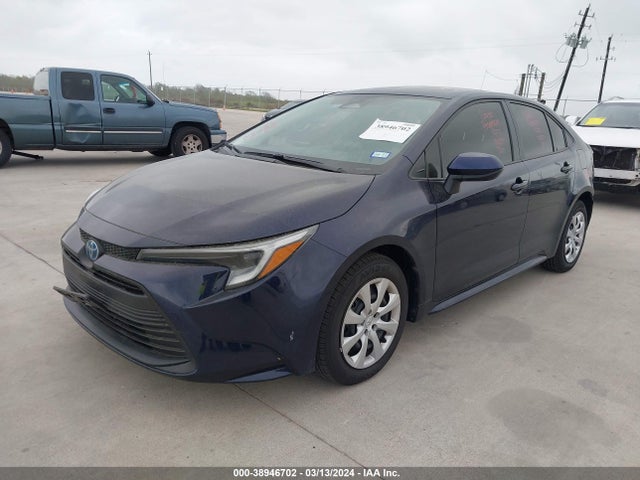 Toyota Corolla Hybrid Le 2024 JTDBCMFE6RJ017418 Image 2