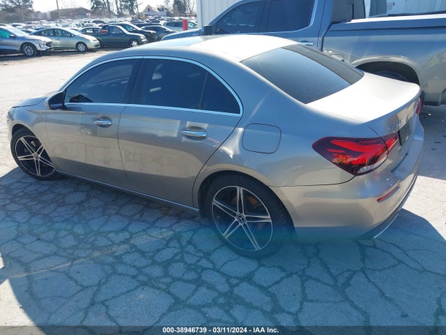 Mercedes-Benz A 220 2019 WDD3G4EB5KW035536 Image 3