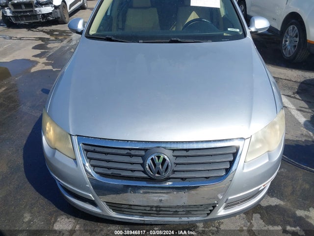 2008 VOLKSWAGEN PASSAT KOMFORT VIN: WVWAK73C78P072734