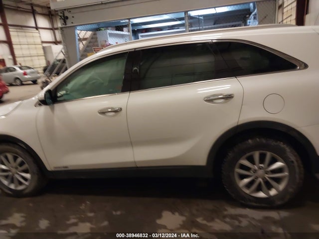 KIA Sorento 3.3l Lx 2018 5XYPGDA53JG404451 Image 14
