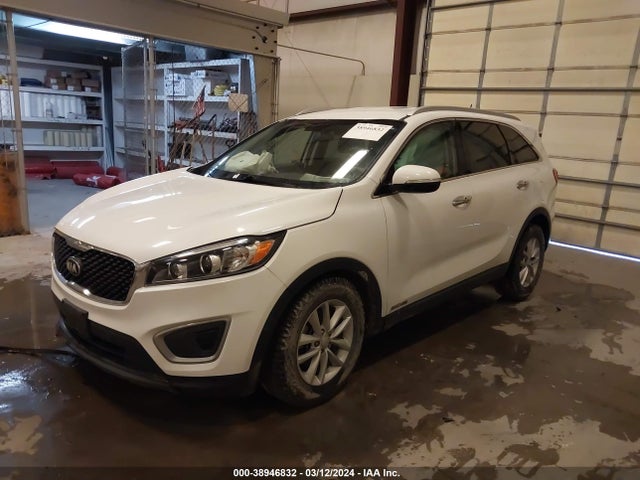 KIA Sorento 3.3l Lx 2018 5XYPGDA53JG404451 Image 2