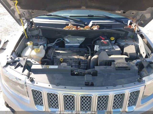 1C4NJCEA1HD206678 Jeep Compass Latitude Fwd