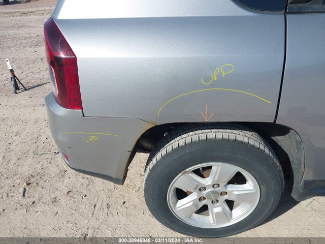 1C4NJCEA1HD206678 Jeep Compass Latitude Fwd