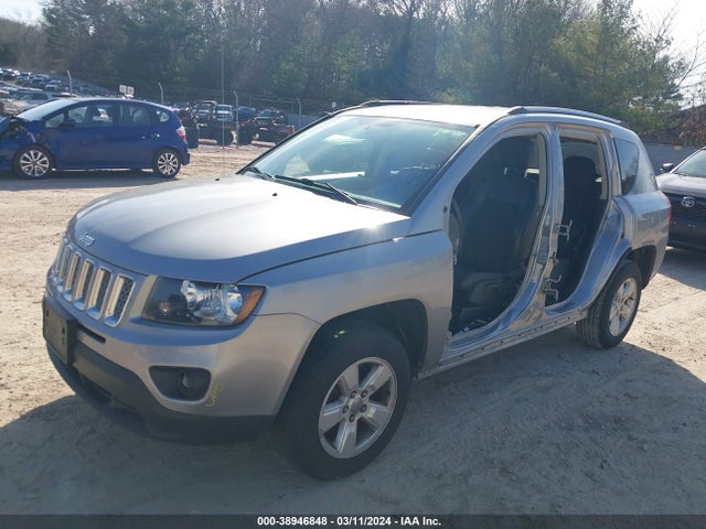 1C4NJCEA1HD206678 Jeep Compass Latitude Fwd
