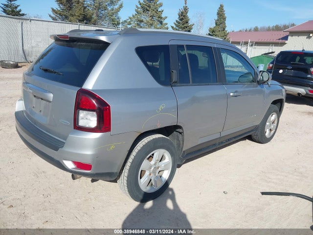 1C4NJCEA1HD206678 Jeep Compass Latitude Fwd