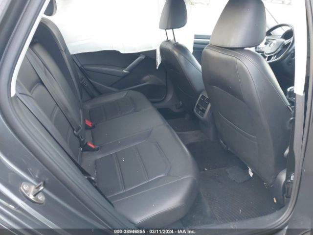1VWBT7A36HC075729 Volkswagen Passat 1.8t Se