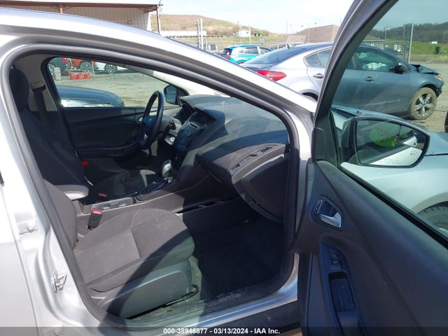Ford FOCUS SE 2016 1FADP3F21GL359363 Image 5