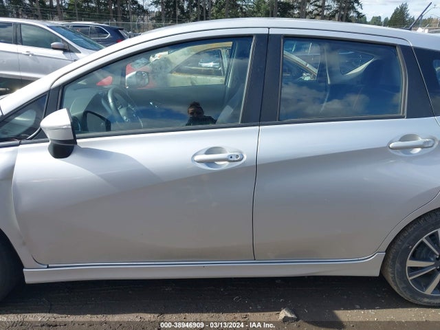 Nissan Versa Note Sr 2018 3N1CE2CP4JL358907 Image 15