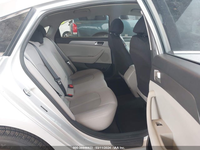 Hyundai SONATA SE 2016 5NPE24AF1GH384961 Image 8