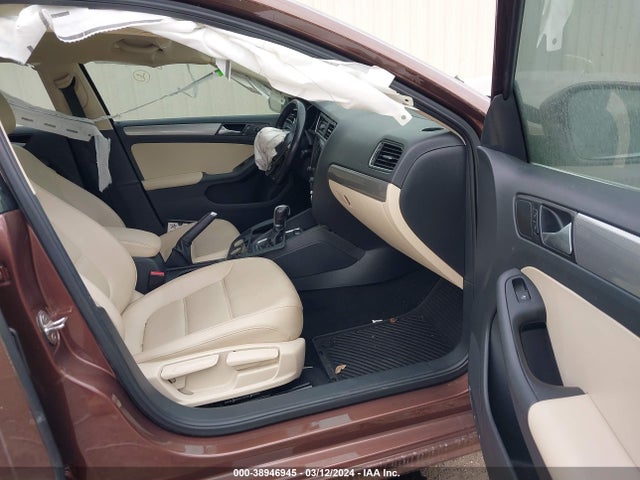 3VWDB7AJ1HM291111 Volkswagen Jetta 1.4t Se