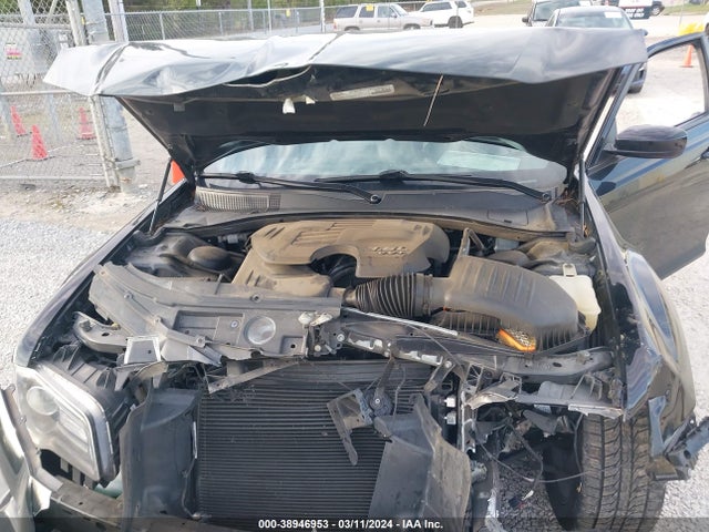 Chrysler 300 300s 2018 2C3CCABG4JH257944 Image 10