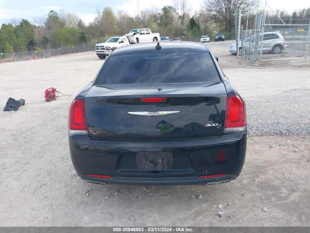 Chrysler 300 300s 2018 2C3CCABG4JH257944 Image 17
