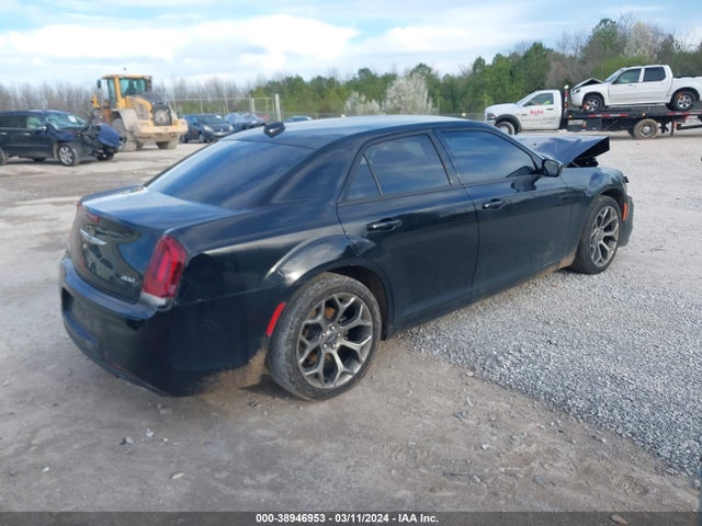 Chrysler 300 300s 2018 2C3CCABG4JH257944 Image 4