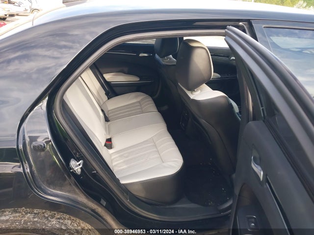 Chrysler 300 300s 2018 2C3CCABG4JH257944 Image 8