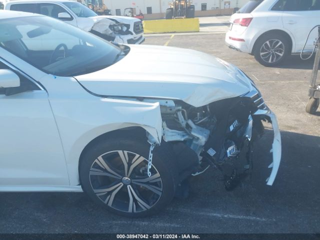 1VWSA7A33NC007387 Volkswagen Passat 2.0t Se