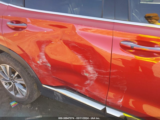 Hyundai Santa Fe Limited 2019 5NMS5CAD2KH063780 Image 18