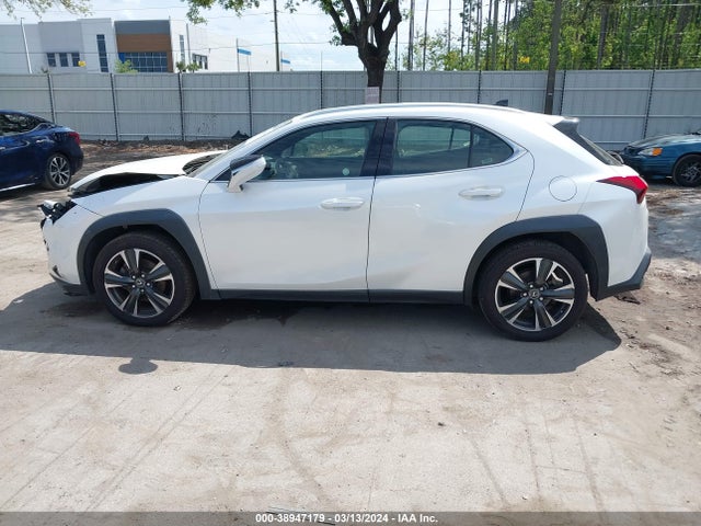 Lexus UX 200 2020 JTHX3JBHXL2031102 Image 14