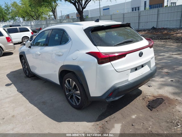 Lexus UX 200 2020 JTHX3JBHXL2031102 Image 3