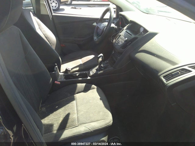 Ford FOCUS SE 2016 1FADP3F29GL337174 Image 5