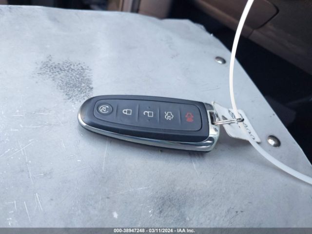 2017 FORD ESCAPE 1FMCU0J90HUA61864 Photo 10
